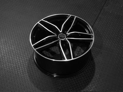 AV282 19" - Gloss Black Machined Face