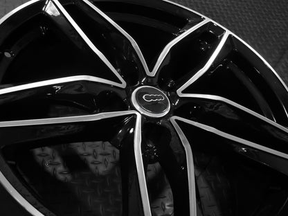 AV282 19" - Gloss Black Machined Face