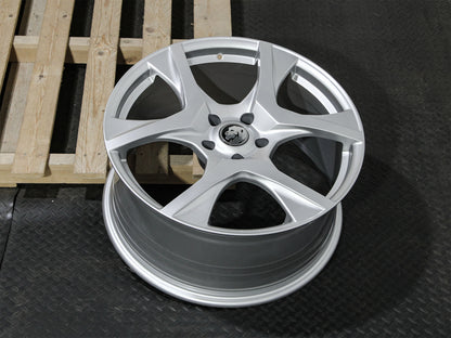VF2 R8 SF 20" - Gloss Silver